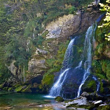 아파트 Apartma Narnia 보베츠